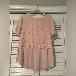 Dusty rose women’s blouse. LOFT. Floral details. Size: Large